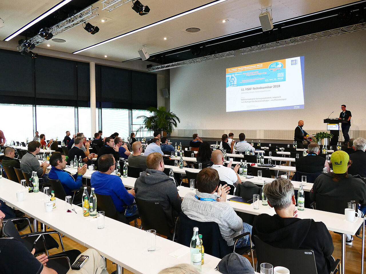 „Schienensystem für Seilzugangstechnik, installiert nach Auflagen des Denkmalschutzes - ein Praxisbeispiel“