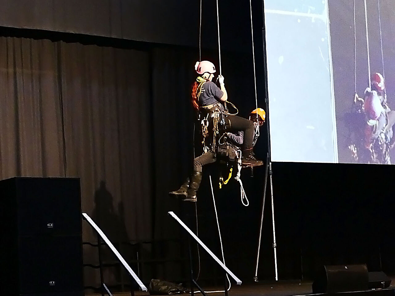 Rettung bei der Verwendung von Seilzugangs- und Positionierungstechniken (SZP)