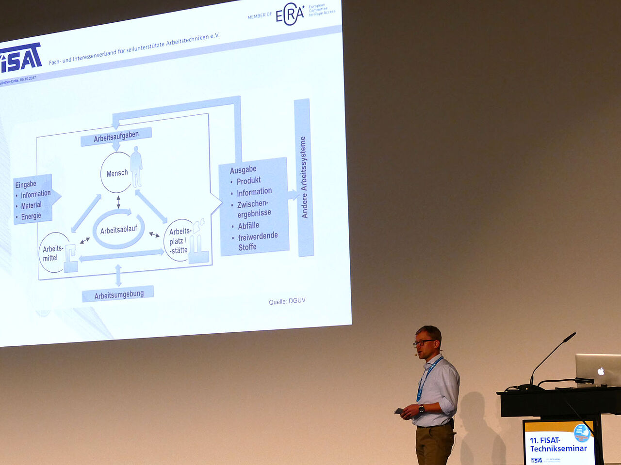 Marco Günther-Cotte vom FISAT:„Warum Arbeitssystem? Hintergrund und Intention des FISATTechnikseminars“