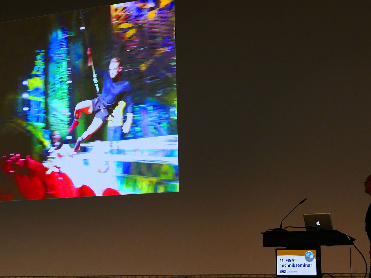 Willem Catianis: „Fliegen im Theater am Beispiel Tarzan“ – Produktion Tarzan, das Musical