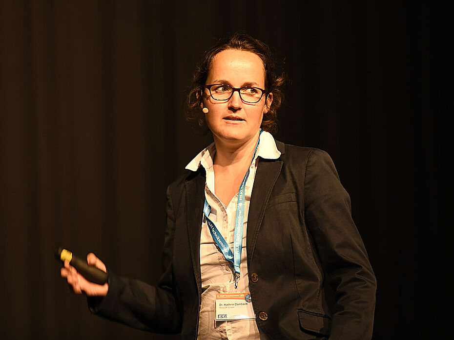 Dr. Kathrin Dambach, medizinische Leiterin der RescOff GmbH, sprach zum Thema „Erste Hilfe Offshore“